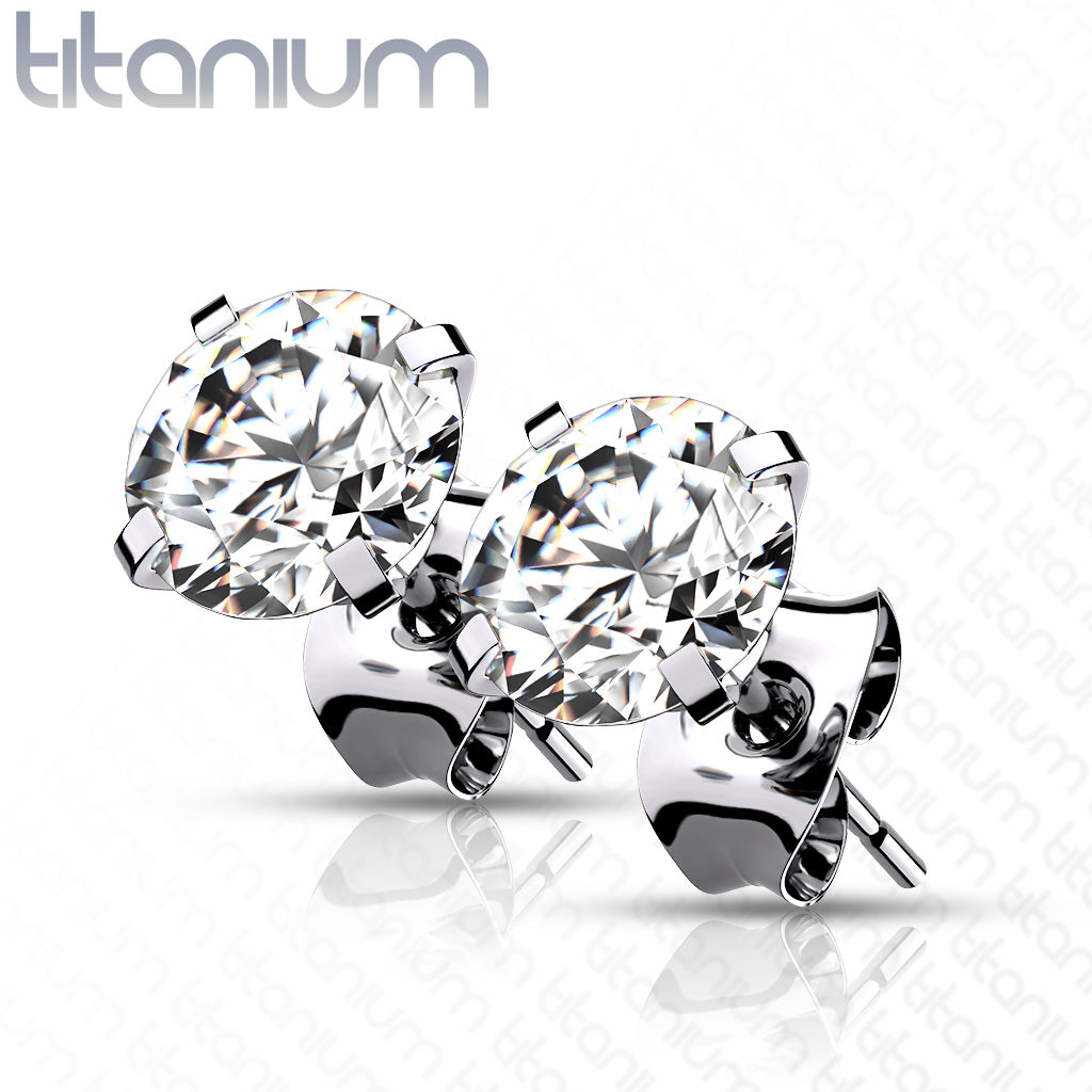 Örhänge par i titanium - Cubic zirconia